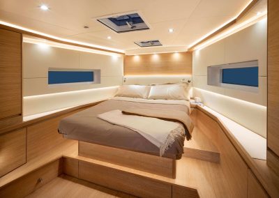 solaris50-charter-fastsailing-greece-master-cabin