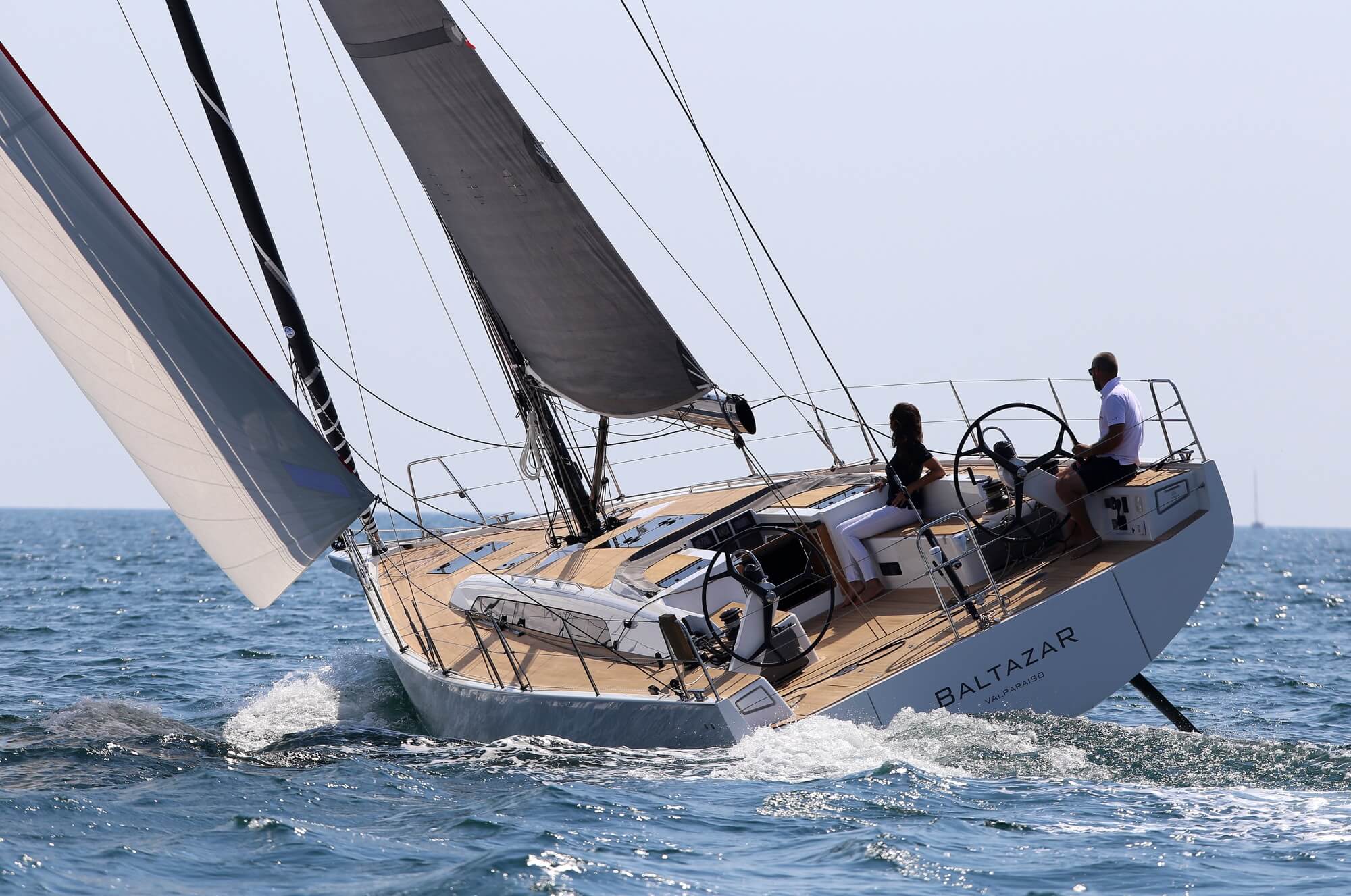 solaris44-charter-fastsailing-greece-cabin